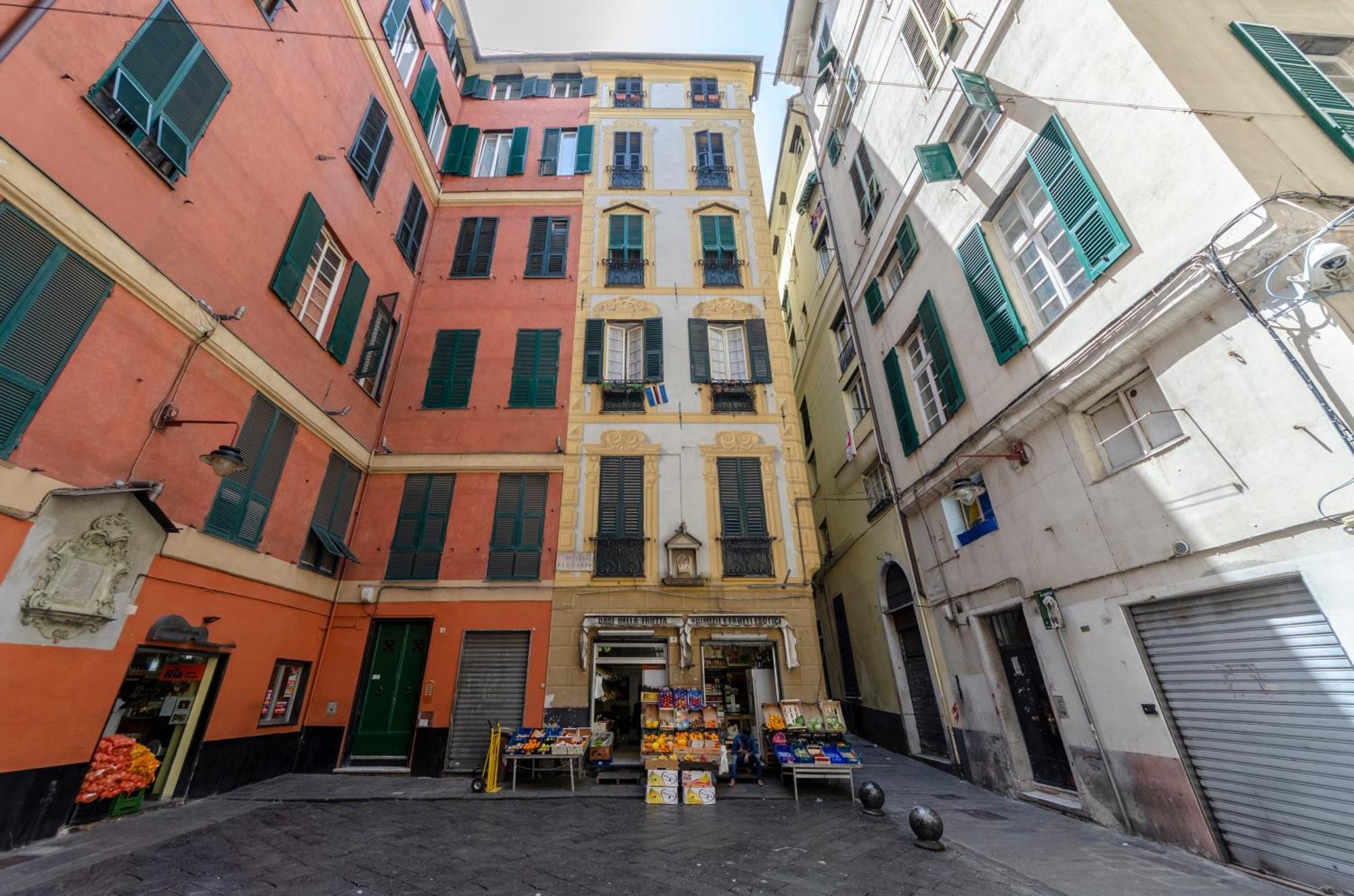 Castelli'S Apartments Campo 9 Genoa Luaran gambar