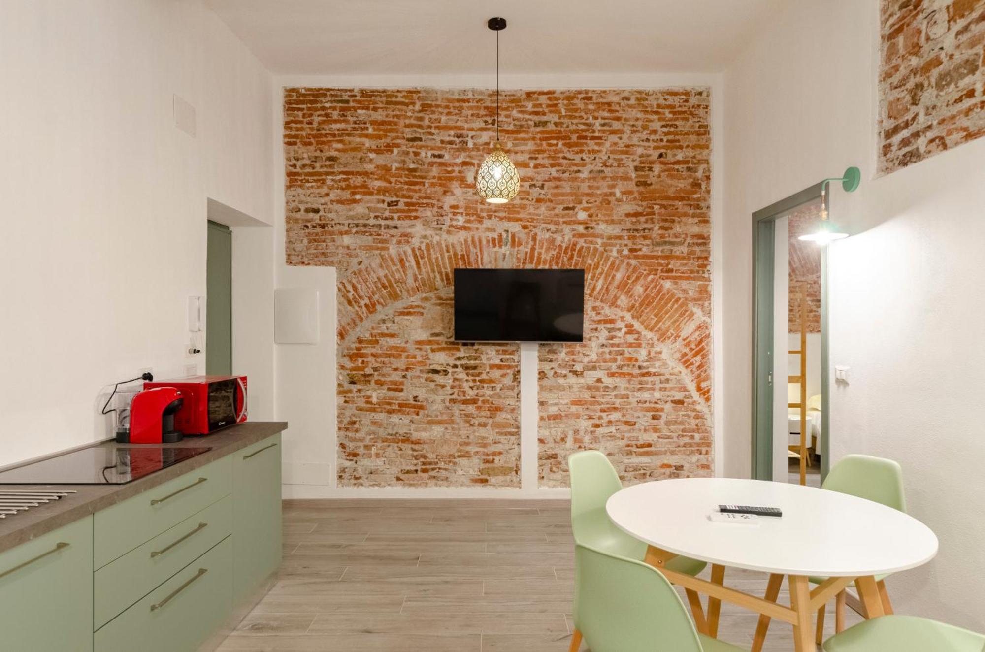 Castelli'S Apartments Campo 9 Genoa Luaran gambar
