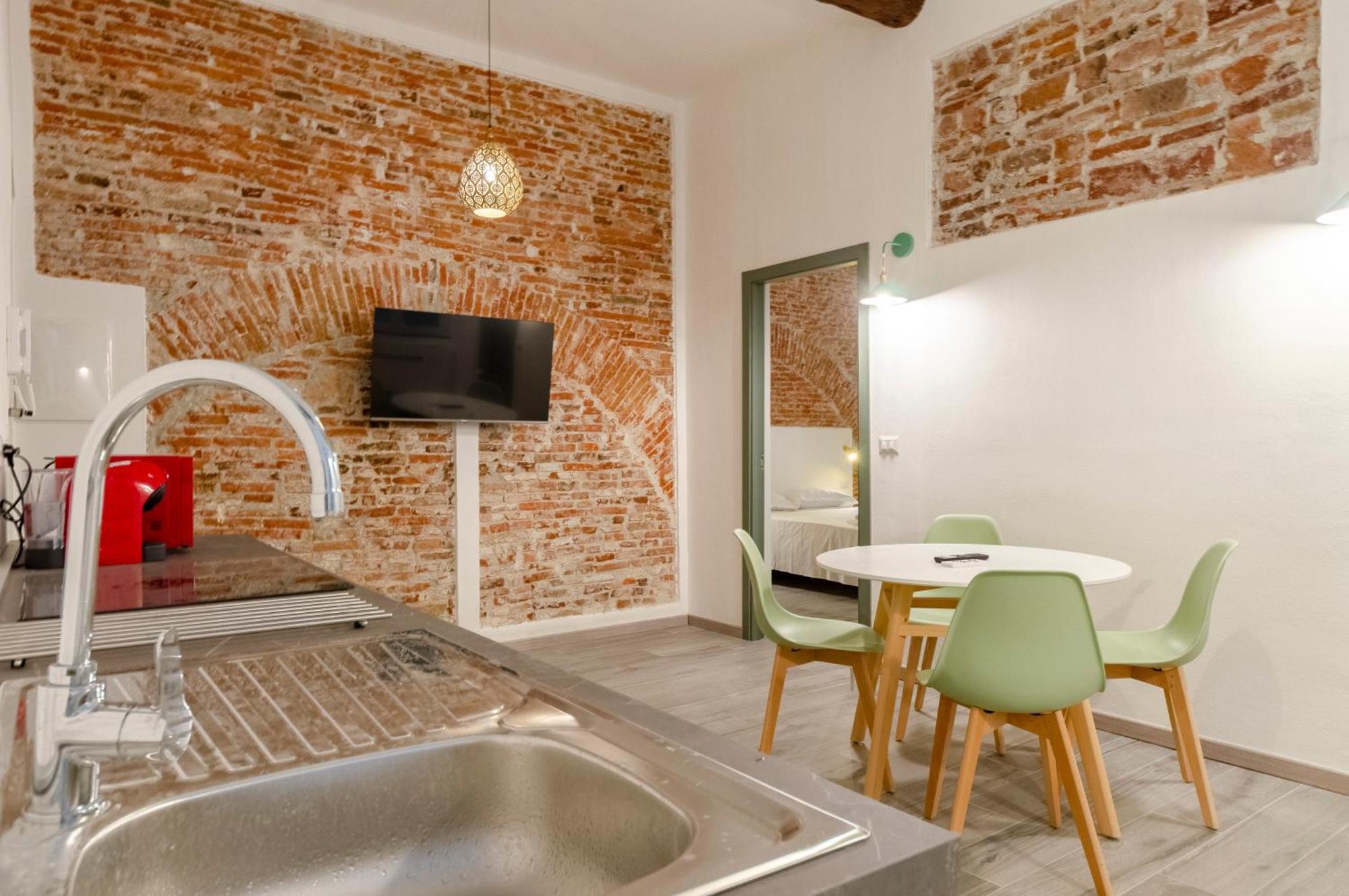 Castelli'S Apartments Campo 9 Genoa Luaran gambar
