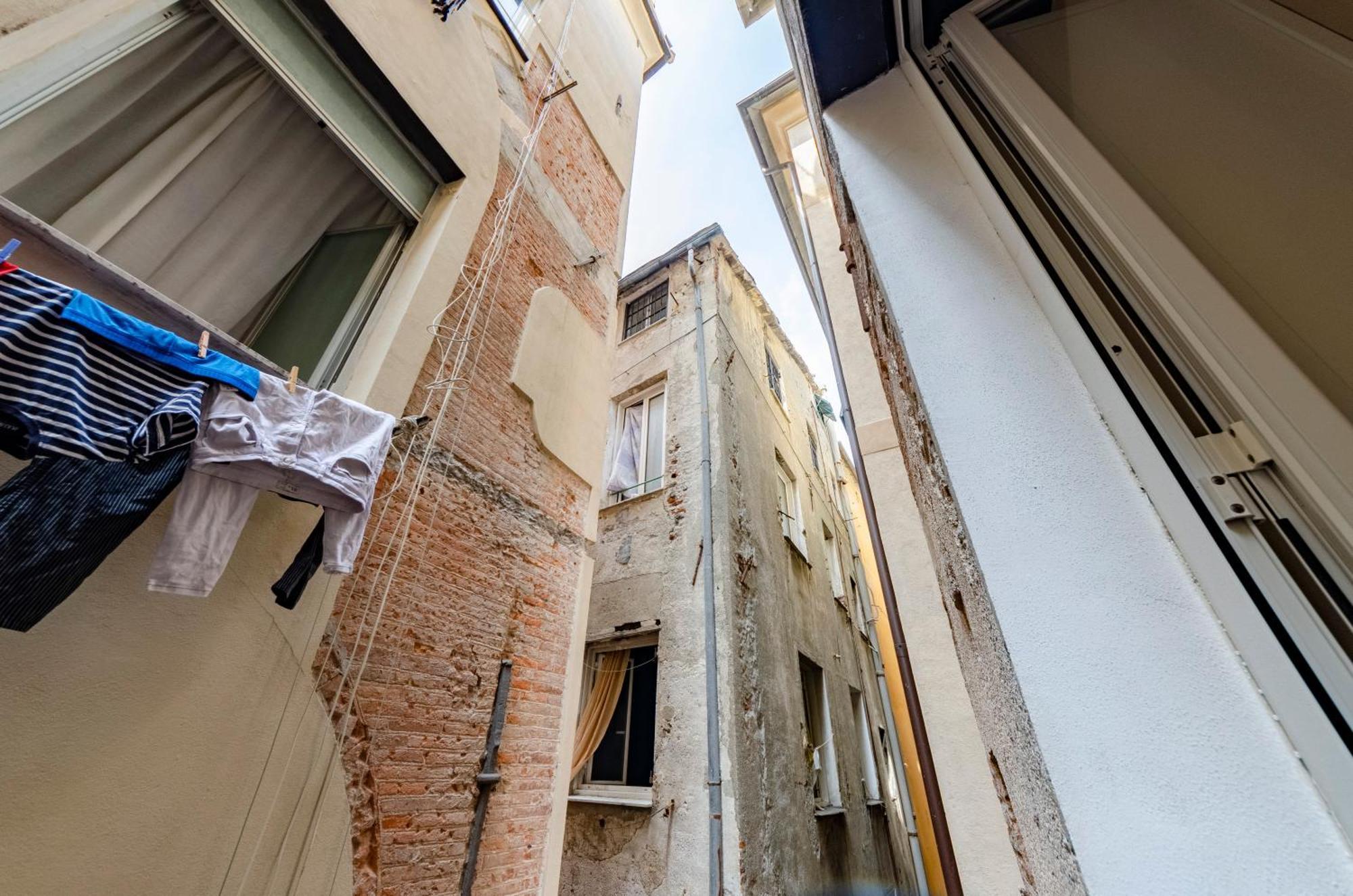 Castelli'S Apartments Campo 9 Genoa Luaran gambar